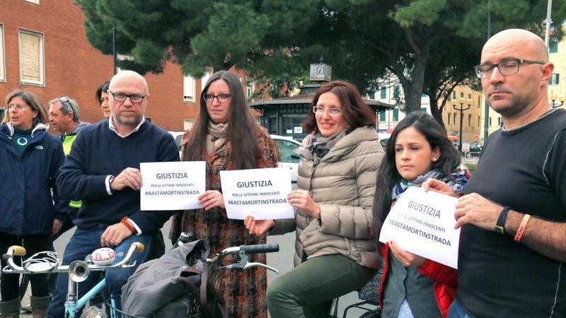 La manifestazione alla quale ha partecipato il sindaco Nogarin e la vice Sorgente