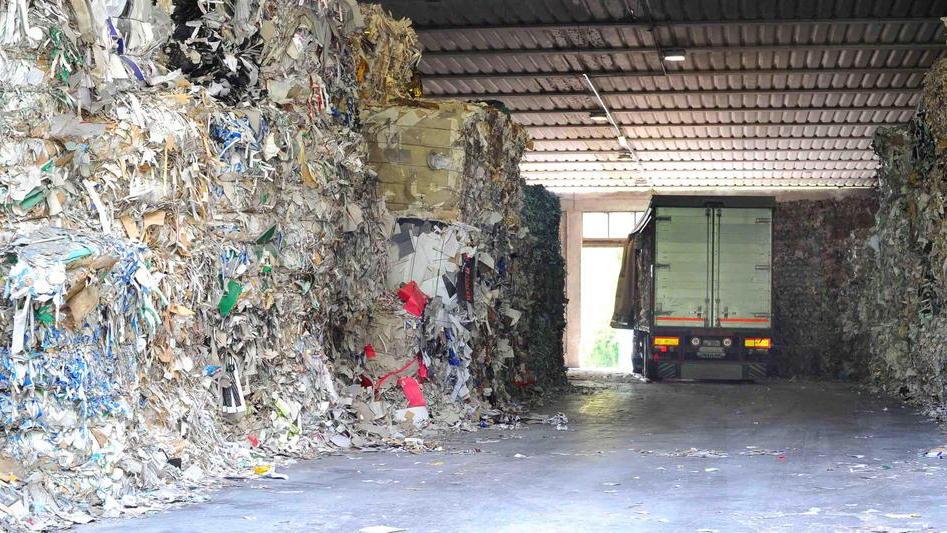 Un capannone della cartiera San Felice, a Piteccio (foto Gori)
