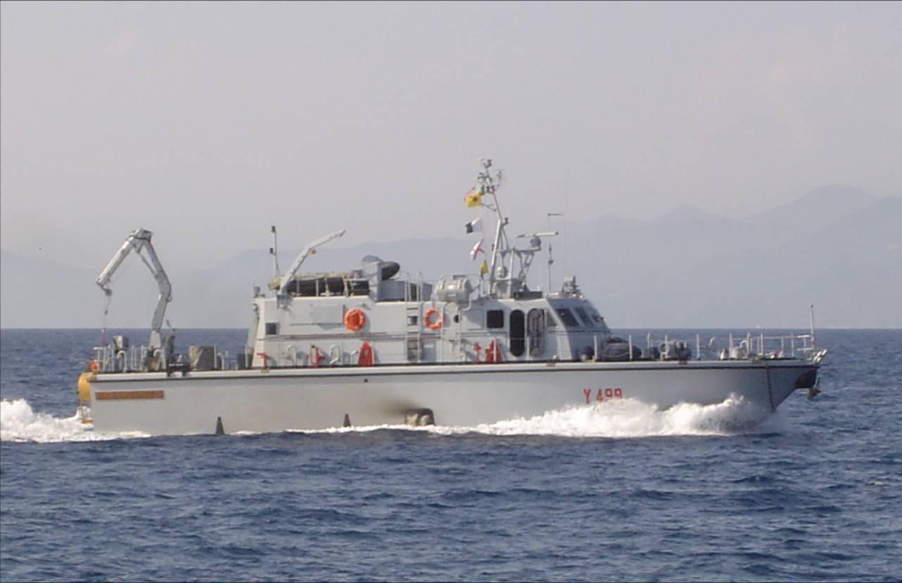 La nave militare Pedretti
