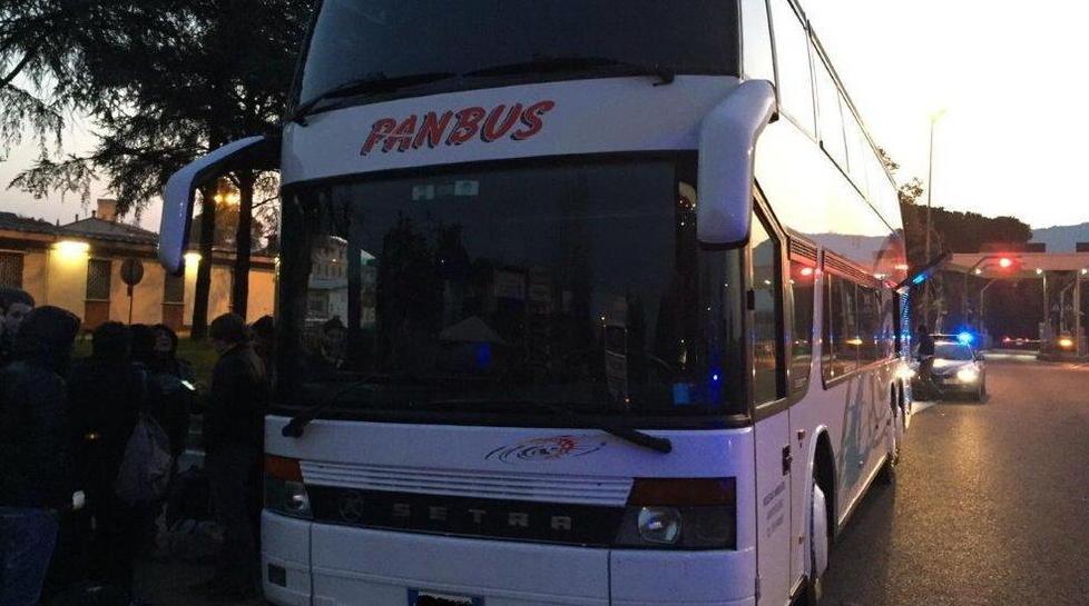 Sequestrati due pullman di tifosi juventini 