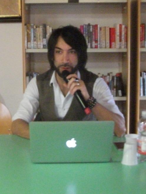 Corrado svela le leggende del cibo 