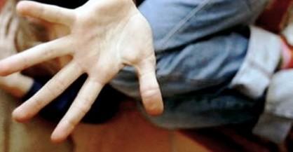 Un minorenne accusa: «Lui ha abusato di me» 