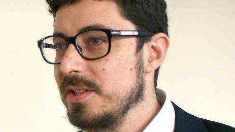 Pd, testa a testa Minarelli-Vitellio