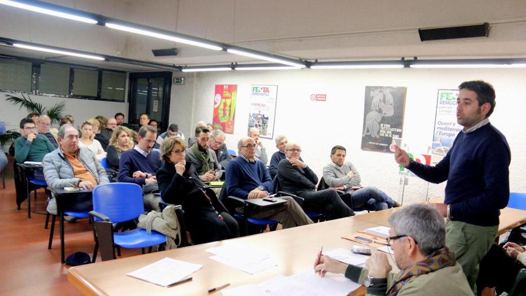 Il segretario territoriale del Pd, Lorenzo Bacci, parla in direzione (Marzi Pentafoto)