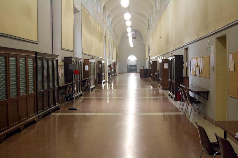 Violenza su una tredicenne, a processo 
