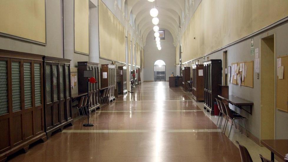 Violenza su una tredicenne, a processo