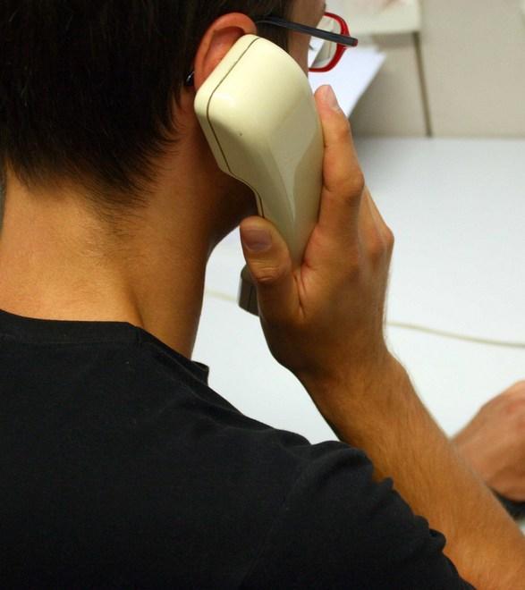 Fa causa a Vodafone, il giudice gli dà ragione 