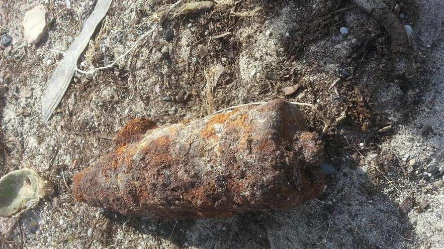Ordigno a Pietrabianca recintata la spiaggia
