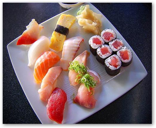 Un piatto di sushi