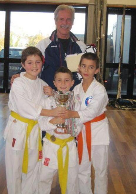 Triangolare di hockey su pista per aiutare una bimba malata