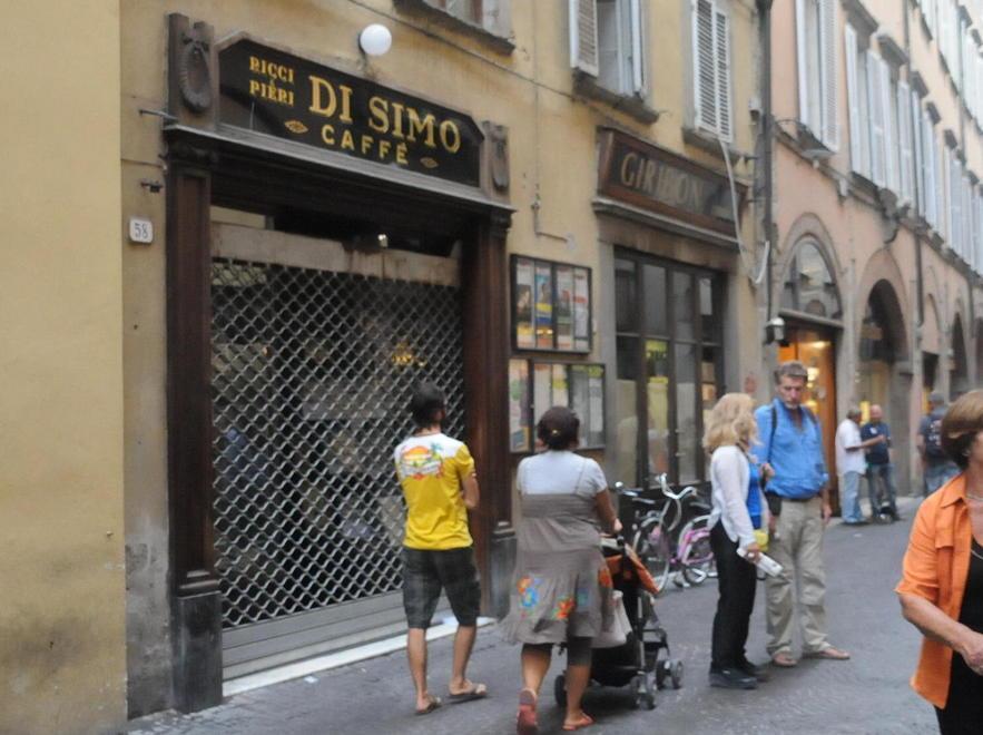 «Negozi storici senza tutele agiscano Comune e Belle Arti» 