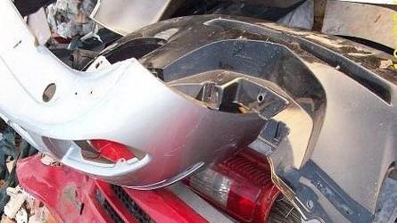 Cisternino: una denuncia per il cimitero d’auto