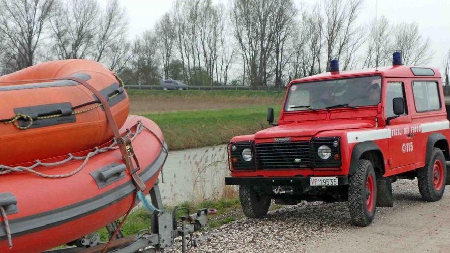 Annegato nel canale a Cona