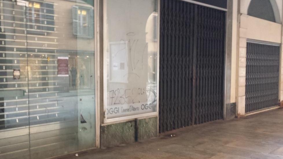 «Vetrine sfitte? Datele ai commercianti»