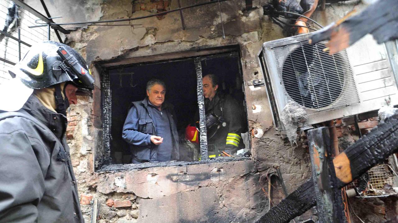 Il condominio interessato dall'incendio