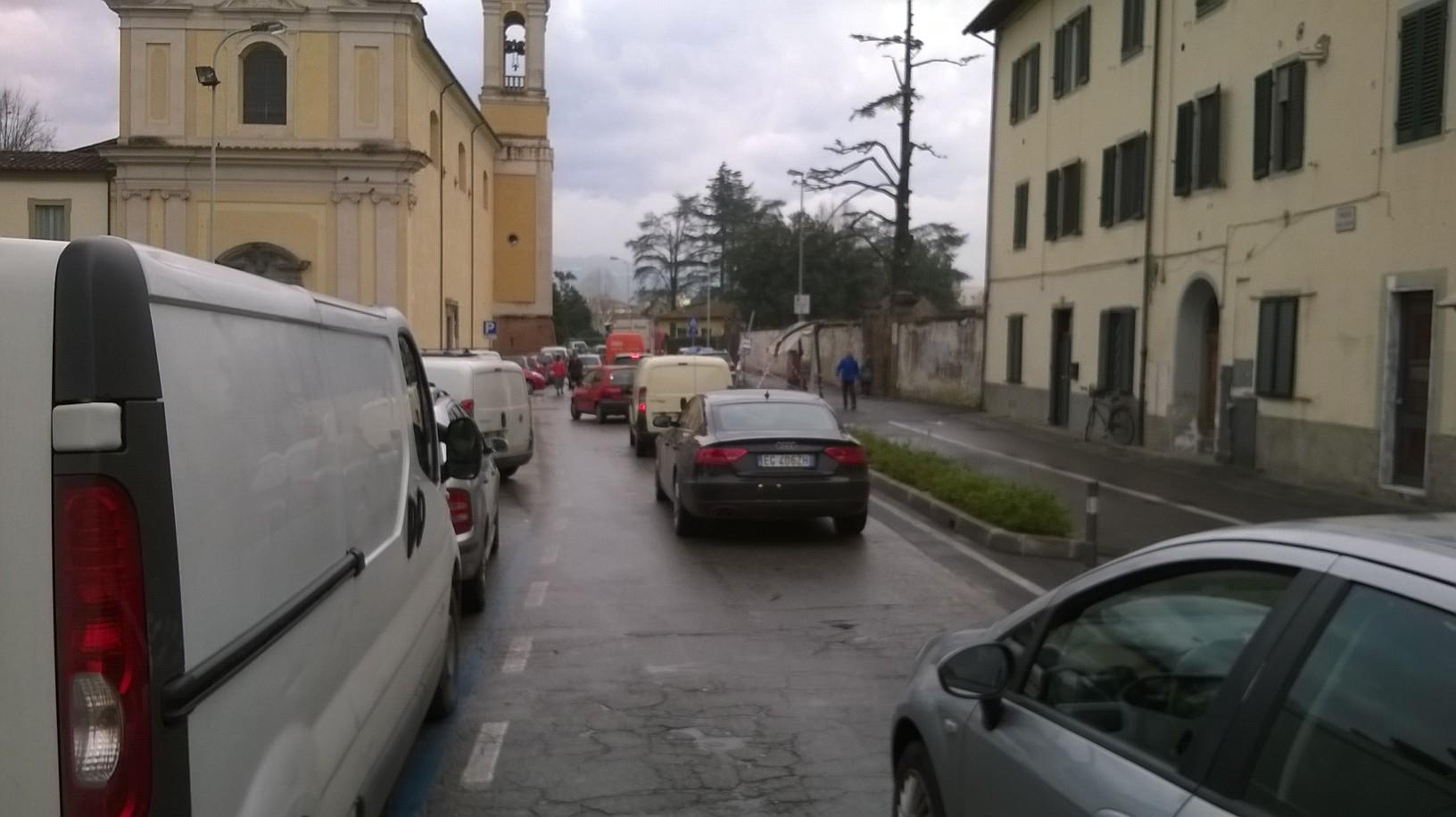 Pistoia, traffico in tilt per i lavori all'ex pretura e in piazza del Carmine