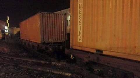 Treno merci esce dai binari, bloccata la Reggio-Sassuolo