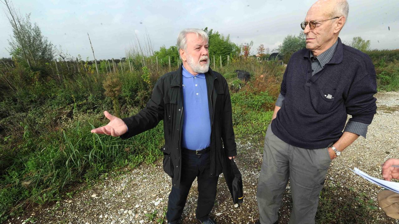 Gianfranco Chiti (a destra) durante una delle tante battaglie del comitato per la viabilità