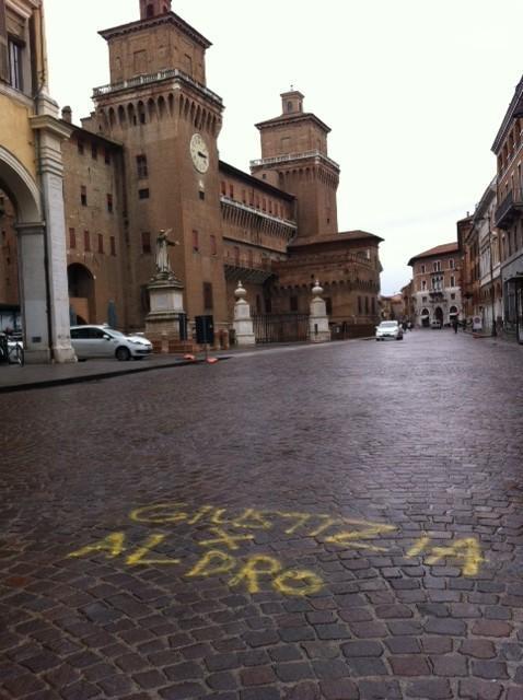 Una scritta dedicata a Federico Aldrovandi
