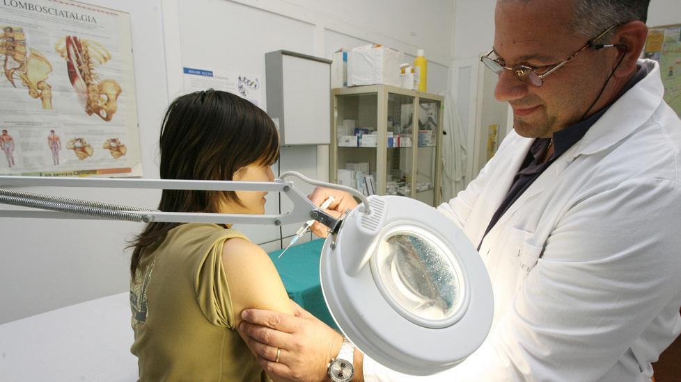 Meningite, la Regione approva la seconda dose di vaccino