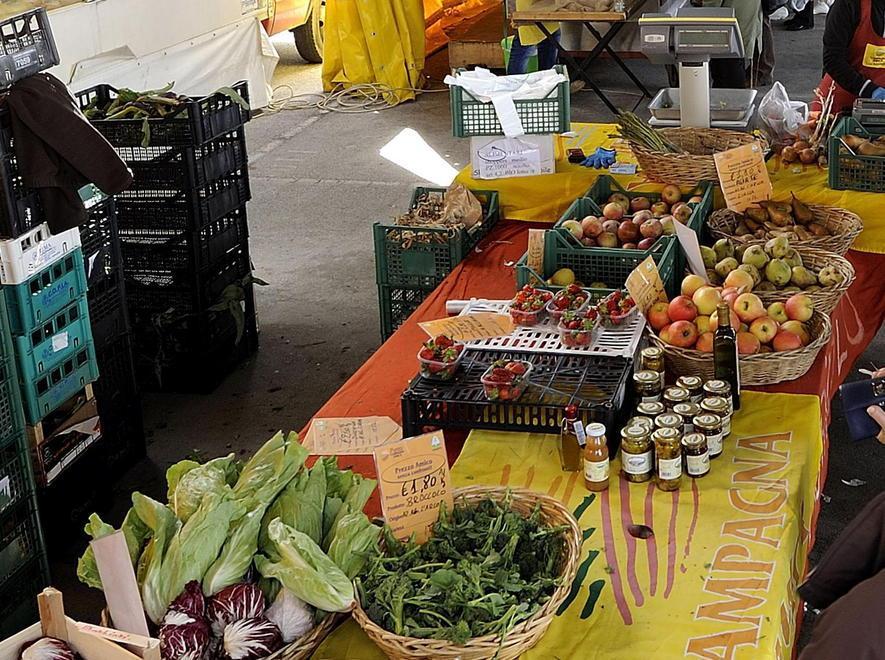 Torna il mercatino degli agricoltori 