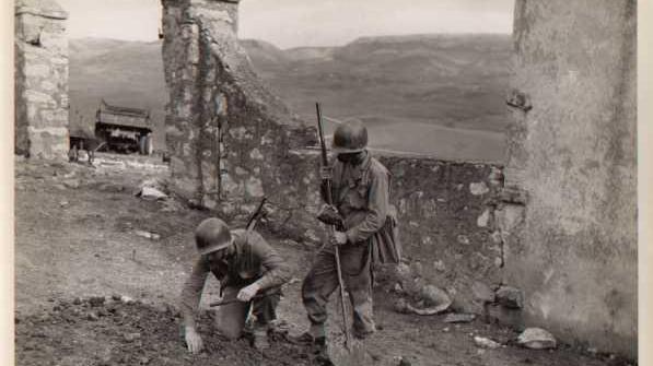 Militari impegnati nella battaglia di Torricella (Vernio) nel 1944