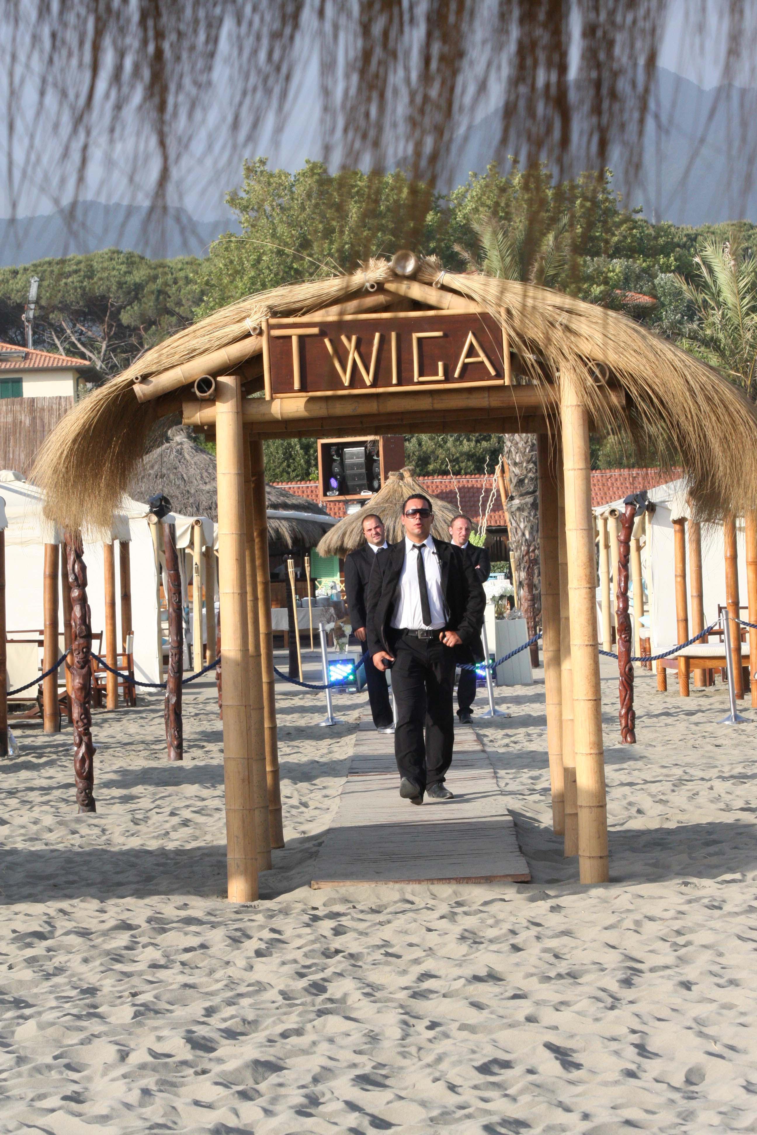 Lavoro, il Twiga a caccia di personale: come candidarsi 