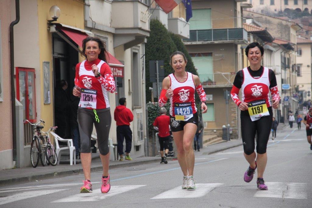 Alcune delle Road Runners pisane in gara