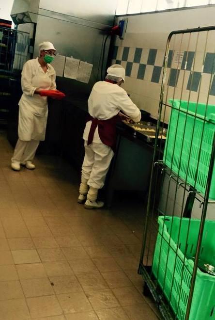 «Non crediamo alla casualità degli scarti finiti nei piatti»