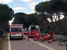Ciclista travolta da un’auto, gravissima 
