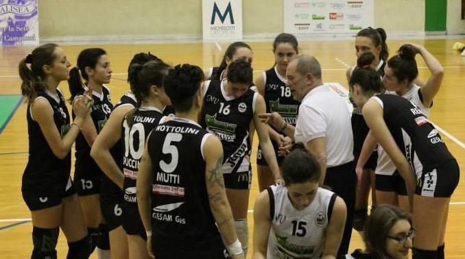 Pallavolo, la Nottolini a Pesaro nella tana della capolista 