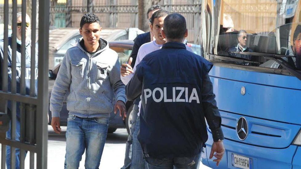 Espulso un giovane imam sospettato di estremismo