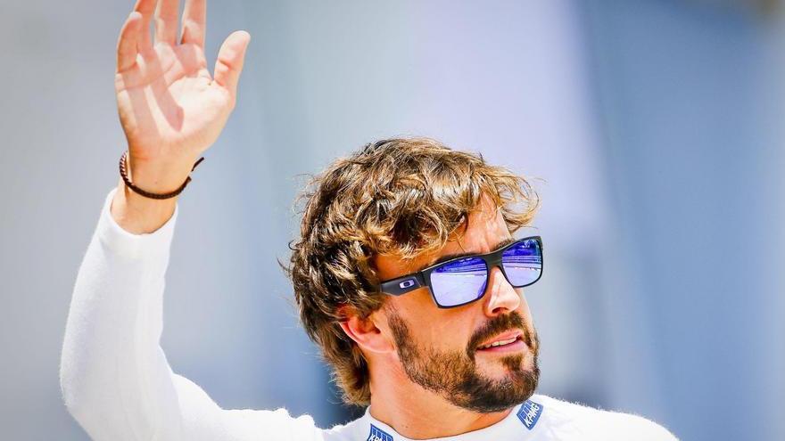 Raikkonen pedina le Mercedes, Vettel settimo