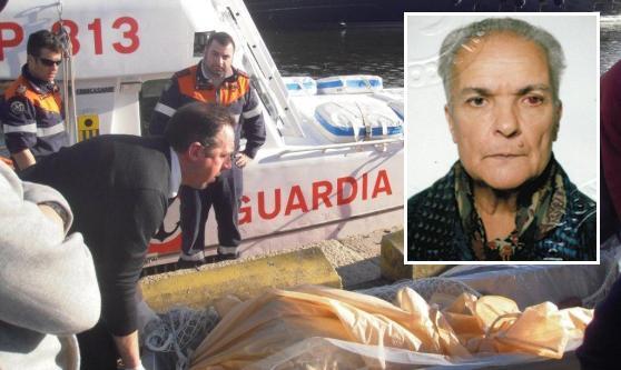 Il recupero del corpo ritrovato in mare e, nella foto piccola, Franca Matassini