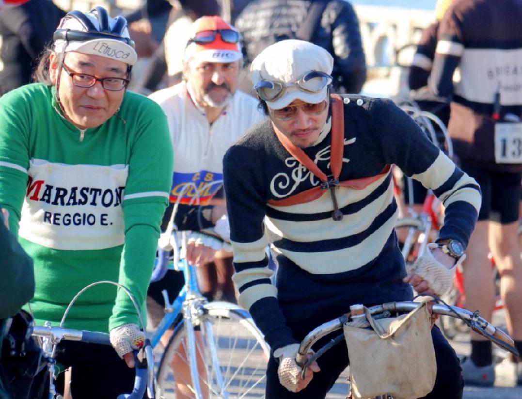 Con l'Etrusca trionfa sul lungomare il ciclismo-mito del tempo che fu