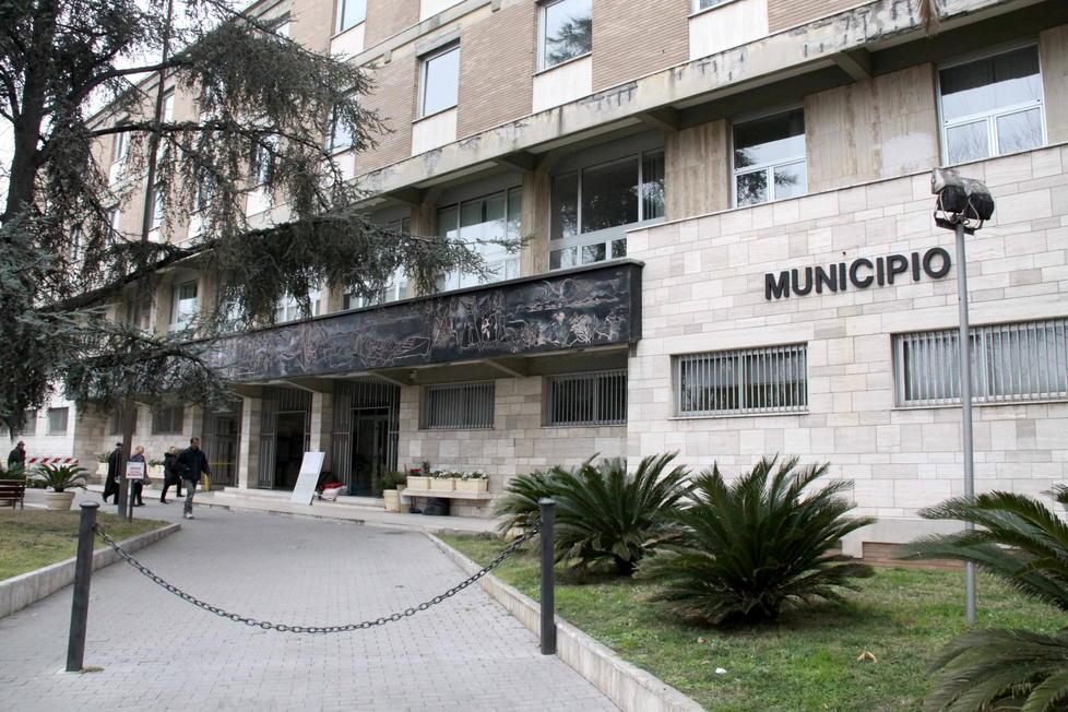 Quarantacinque tecnici comunali sempre «oberati»