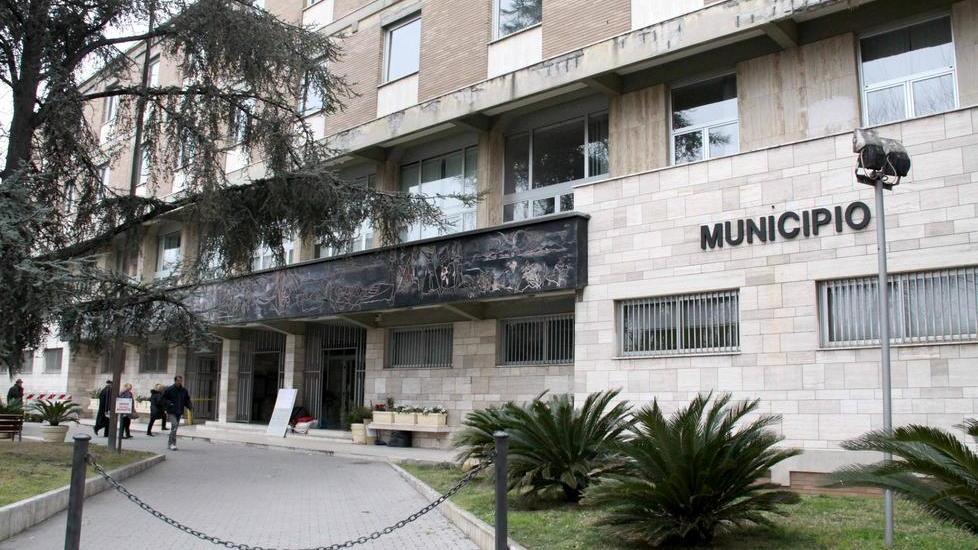 Quarantacinque tecnici comunali sempre «oberati»
