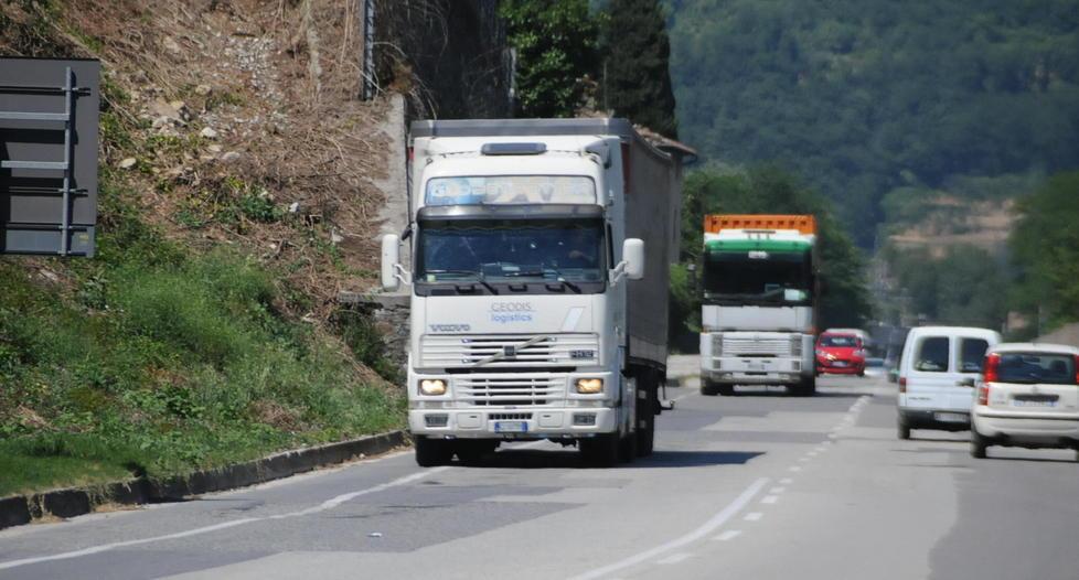 Una nuova rotatoria sulla via Lodovica 