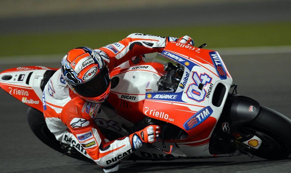 MotoGp, Dovizioso beffa tutti e va in pole