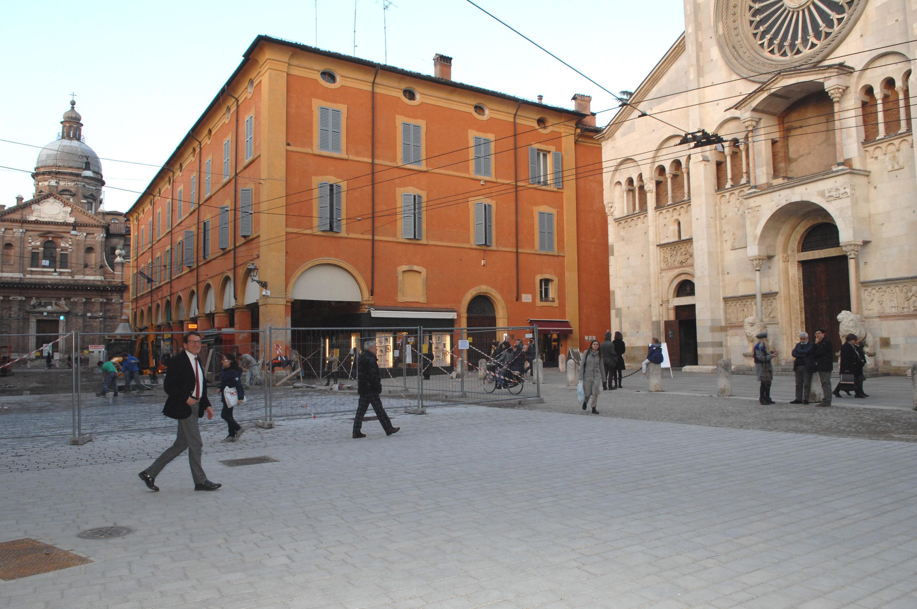 Sondaggio: E se Corso Duomo diventasse pedonale? Favorevole o contrario? VOTA 