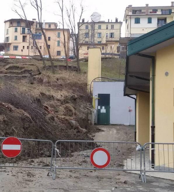 Frana vicino al palazzetto, a breve partiranno i lavori