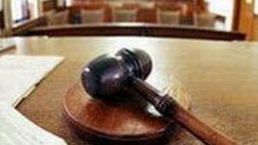 Il tribunale “assume” 9 precari della scuola