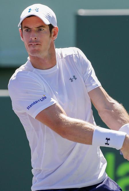 Murray avanza agli ottavi. Fognini e Bolelli out 