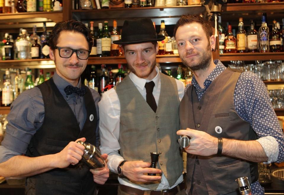 Cocktail, calici e “ombre” si brinda in centro storico 