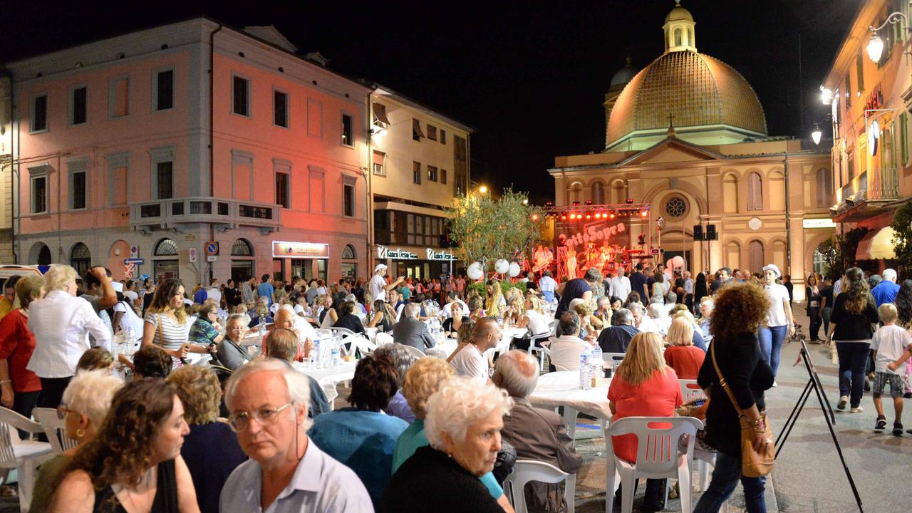 L'ultima edizione della Notte Bianca di Pontedera (foto Silvi)