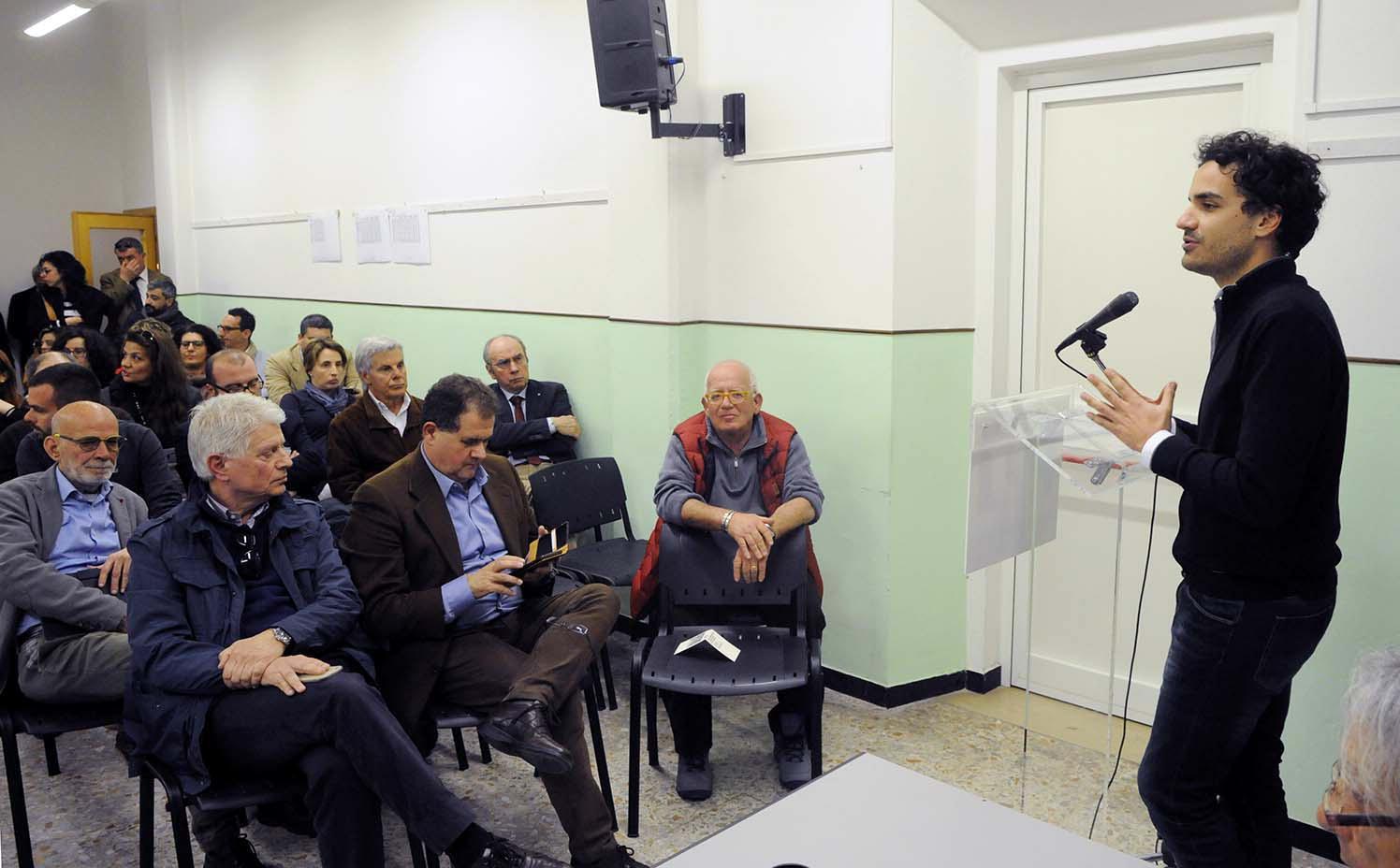 Valerio Fabiani parla in direzione (foto PaBar)