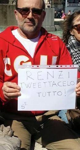 Lo slogan anti-Renzi conquista la piazza 