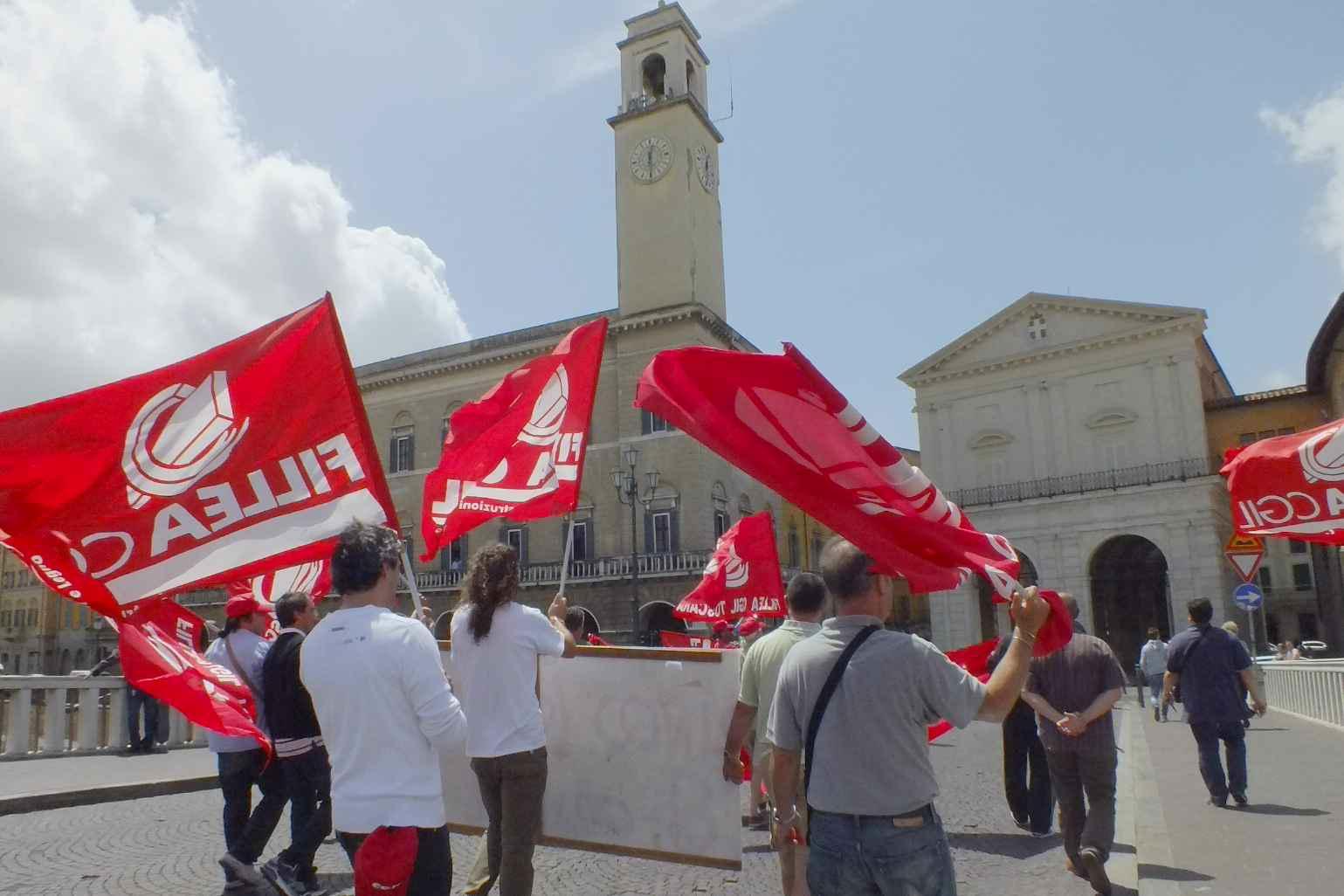 Una manifestazione dei lavoratori dei Cantieri di Pisa
