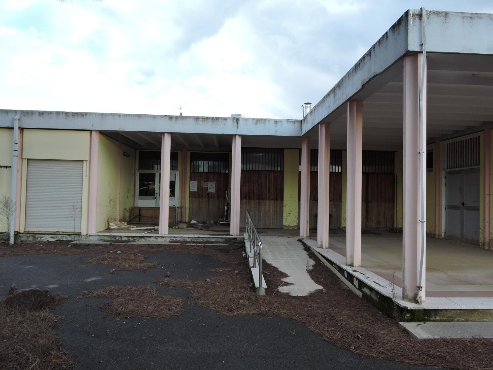 La scuola elementare di Albinia distrutta dall'alluvione del 2012