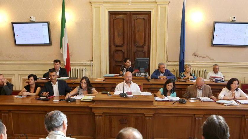 Due assessori difesi dal M5S